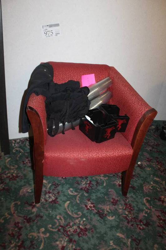 lot 975 image: Lobby Chair