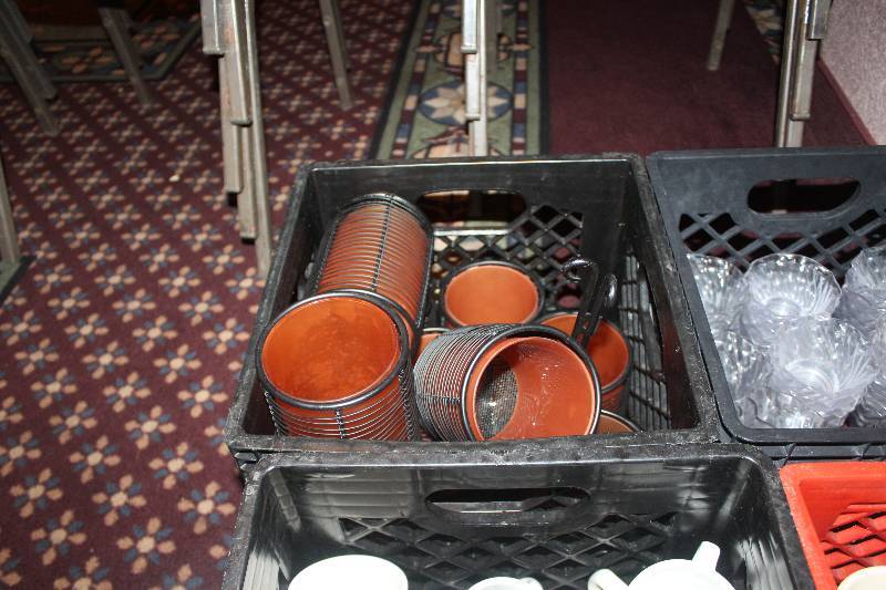lot 996 image: Bin Lot of Wire Holders