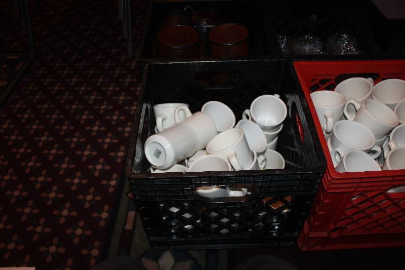 lot 993 image: Bin Lot of Coffee Cups