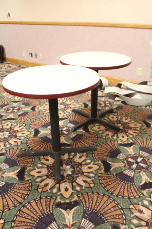 lot 1001 image: Lot of (2) 36in. Round Tables