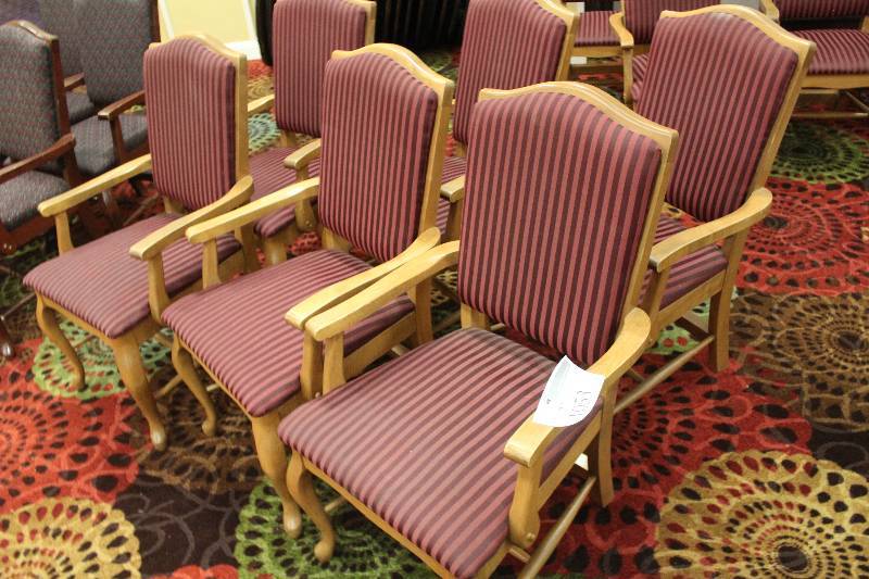 lot 1053 image: Lot of (6) Chairs