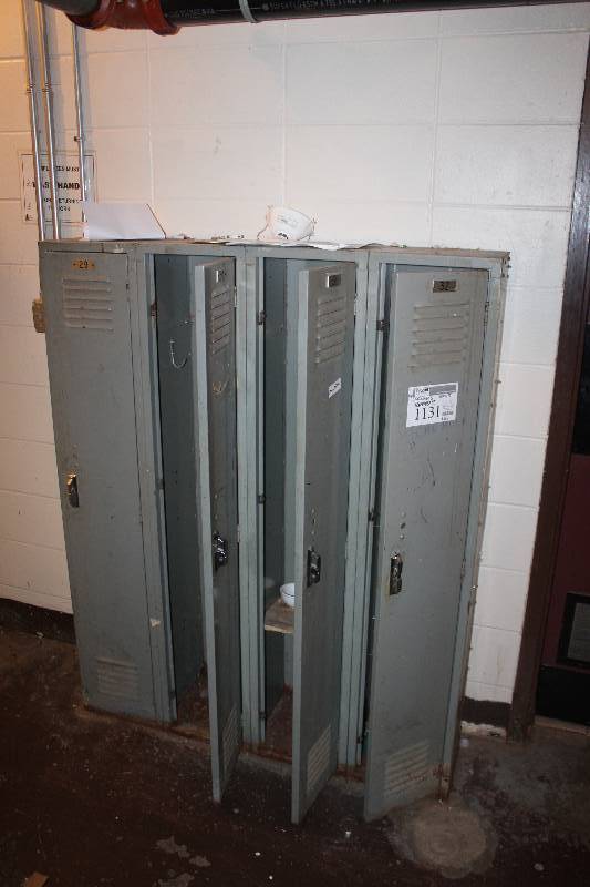 lot 1131 image: Lot of (4) Metal Lockers