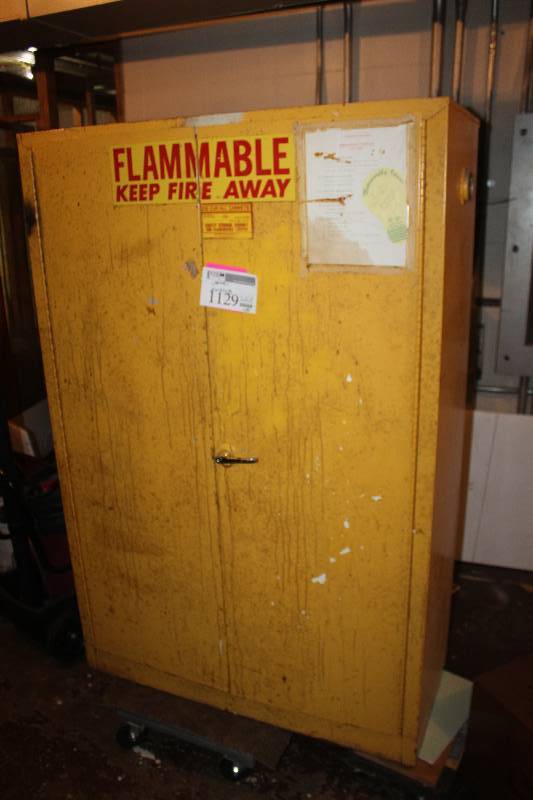 lot 1129 image: Flammable Contents, 2-Door 3-Shelf Metal Utility Cabinet