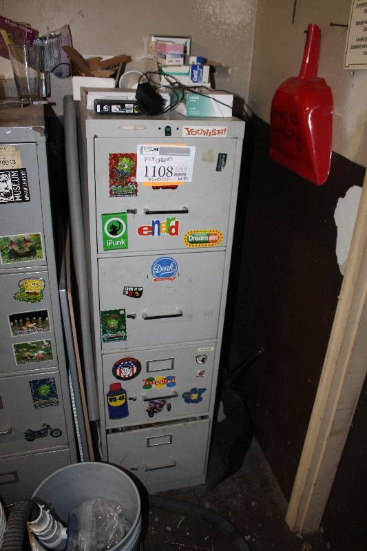 lot 1108 image: 4-Drawer Metal File Cabinet