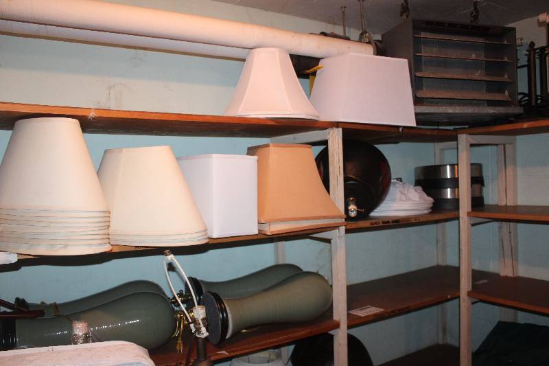 lot 1193 image: Lot of (4) Table Lamps, Many Shades