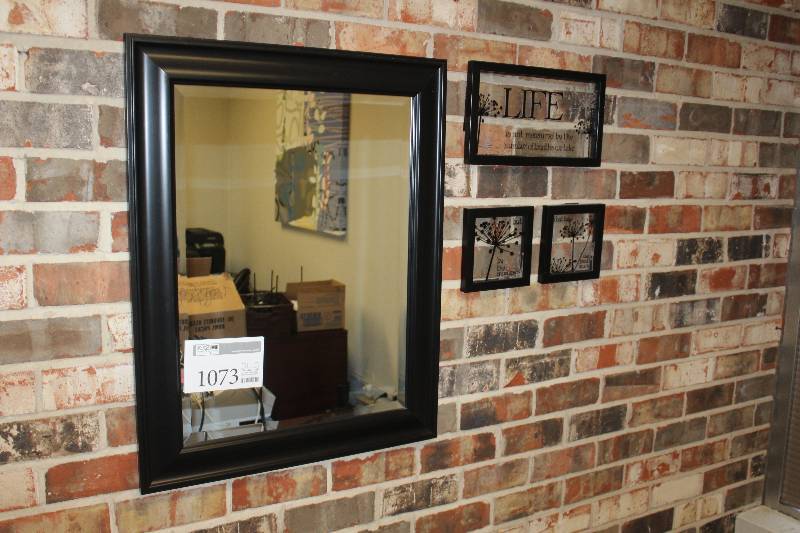 lot 1073 image: Lot of (4) Framed Wall Decorations