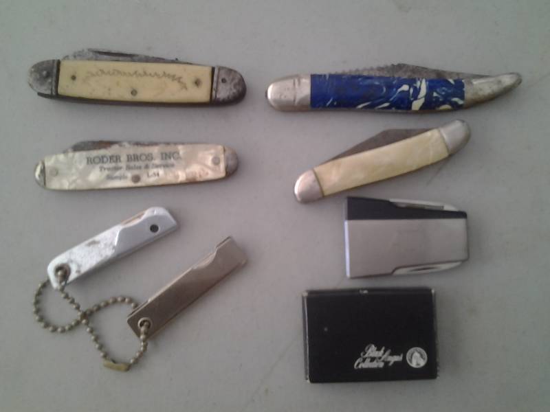 lot 20 image: 6-Pocket Jack Knives