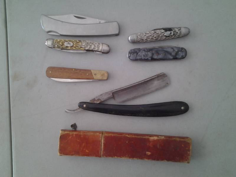 lot 33 image: 6-Pocket Jack Knives (1-Razor)