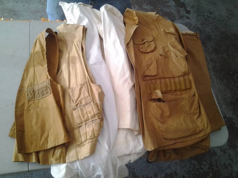 lot 62 image: Duck & Goose Hunting Clothes, Vests, Size 42