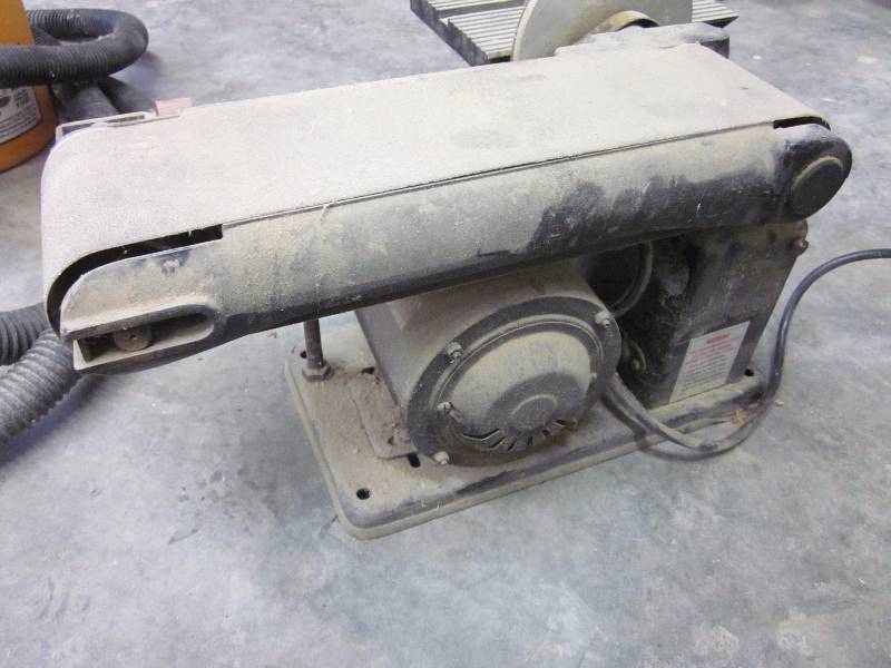 lot 30 image: BeltDisc Sander