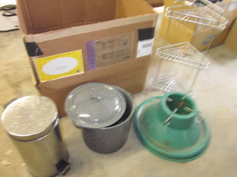 lot 39 image: Household Misc.