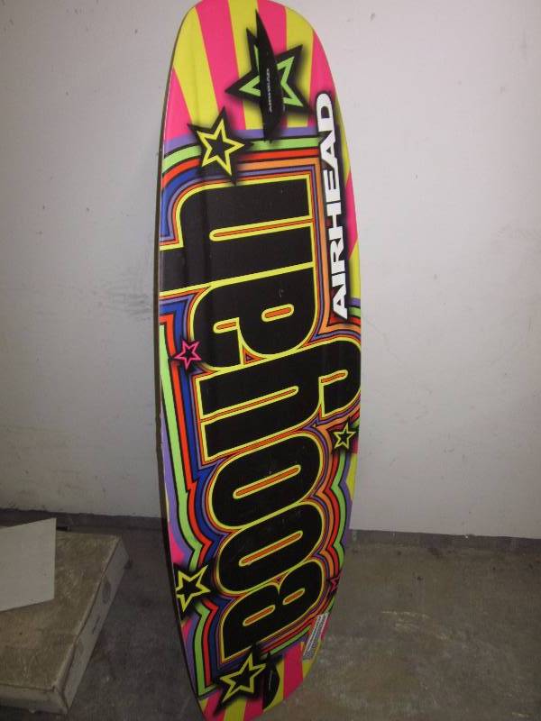 lot 74 image: Airhead Booyah Wakeboard
