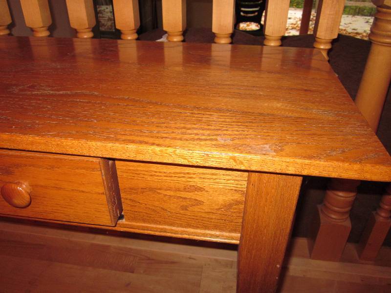 lot 79 image: Sofa Table