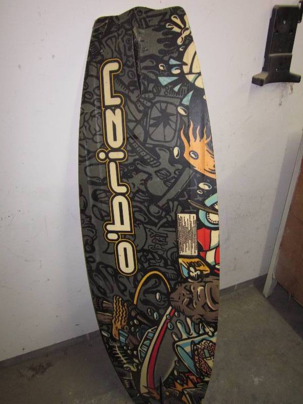 lot 5 image: Wake Board