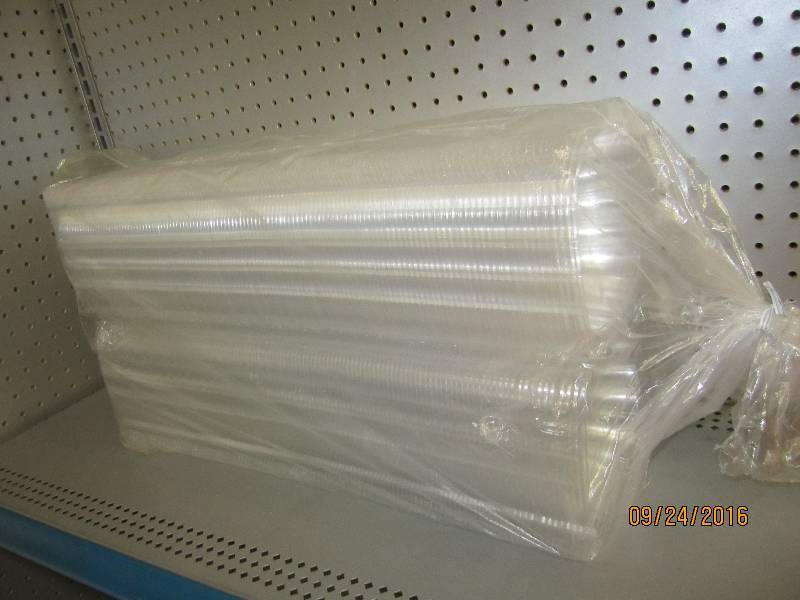 Sleeve of sandwich containers, clea...