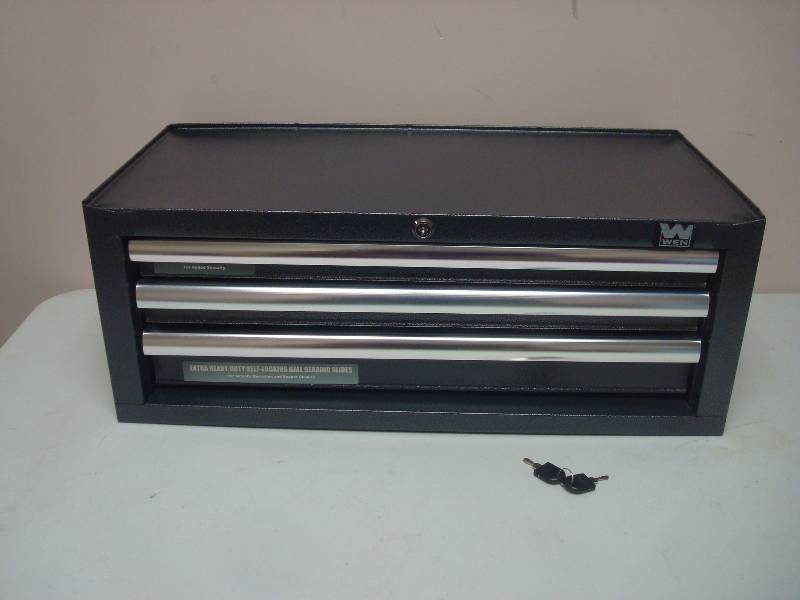lot 1 image: 3 Drawer Tool Chest, Unused, Some Minor Marks, Has Key