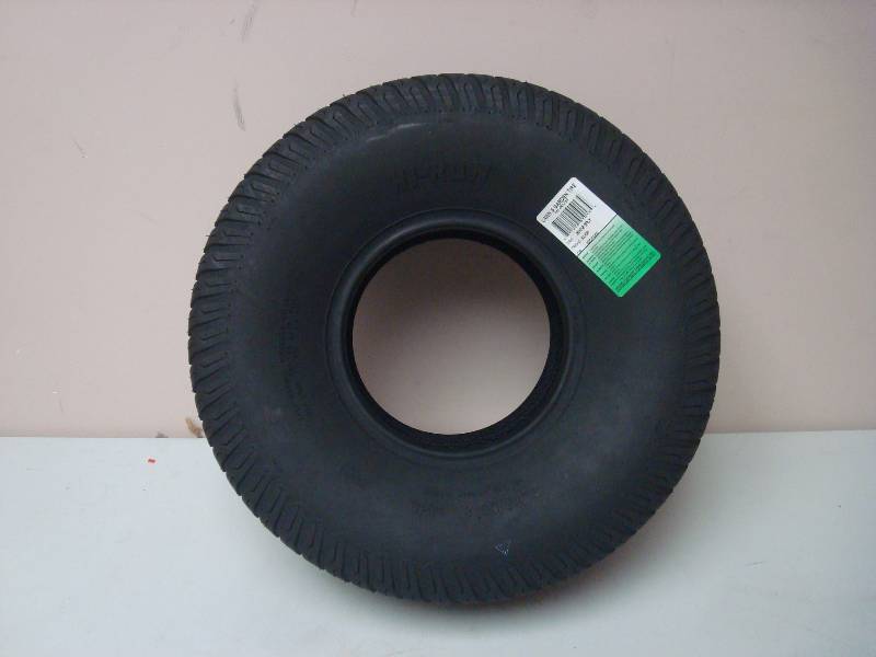 lot 9 image: New Hi-Run Lawn And Garden Tire, Size 20 x 8-8