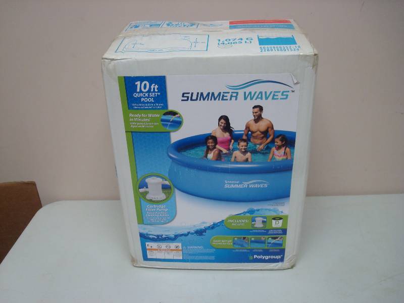 lot 12 image: 10ft Summer Waver Swimming Pool, Unused