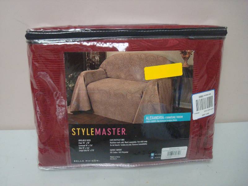 lot 22 image: Stylemaster Alexandria Burgundy Furniture Throw Cover, New