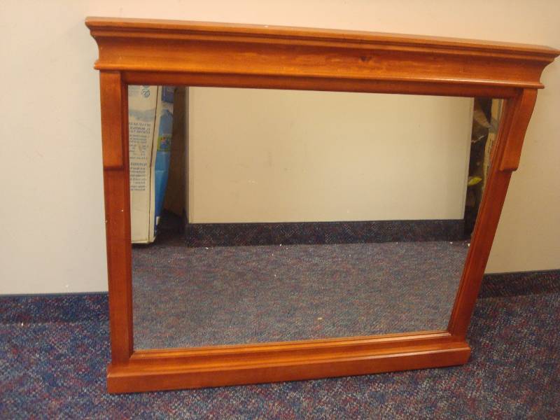 lot 101 image: Naples 36 x 32 Mirror, New, Never Used