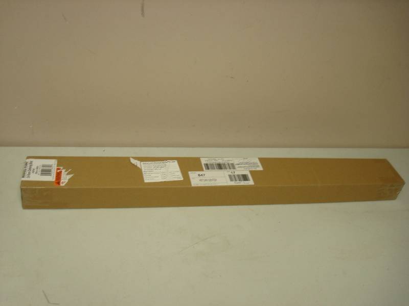 lot 109 image: 39 x 63 Blind, Unused, Chestnut Color