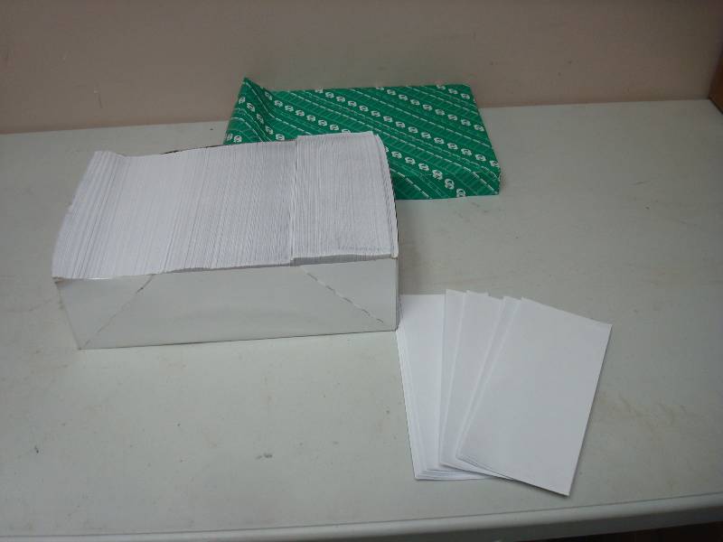 lot 116 image: Box Of Unused White Mailing Envelopes