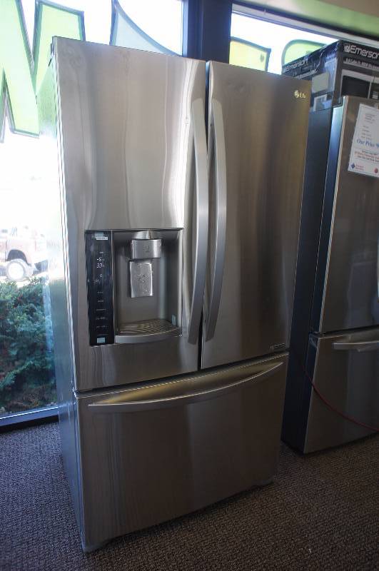 lot 4 image: NEW - LG LFX21976ST French Door Refrigerator - 35.7 - 20.5 cu ft - Stainless Steel