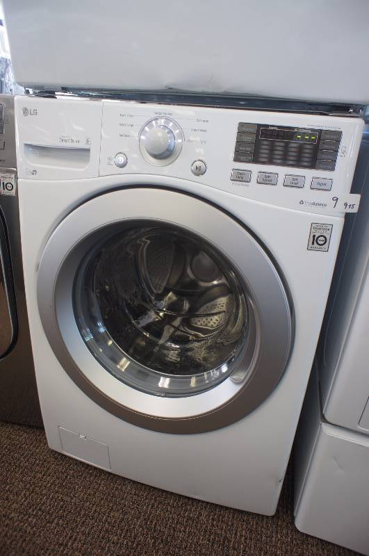 lot 9 image: NEW - LG WM3170CW Front-Loading Washer - 4.5 cu ft - White