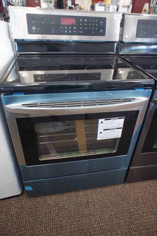 lot 14 image: NEW - LG LRE3083ST Electric Convection Range - Freestanding - 6.3 cu ft - Stainless Steel