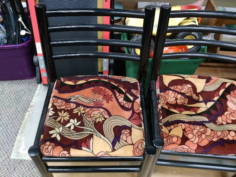 Set of 4 Dining Room Chairs