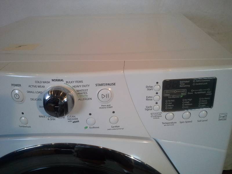lot 5 image: Whirlpool Duet Washer