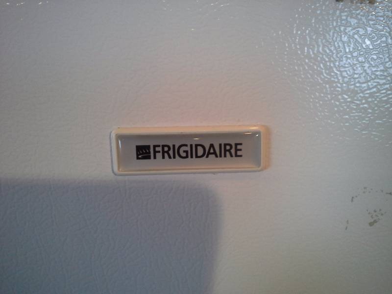 lot 9 image: Frigidaire Stand Up Freezer