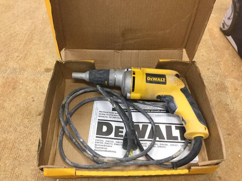 lot 2 image: Dewalt DW272 Drywall Screwgun used Tested Works