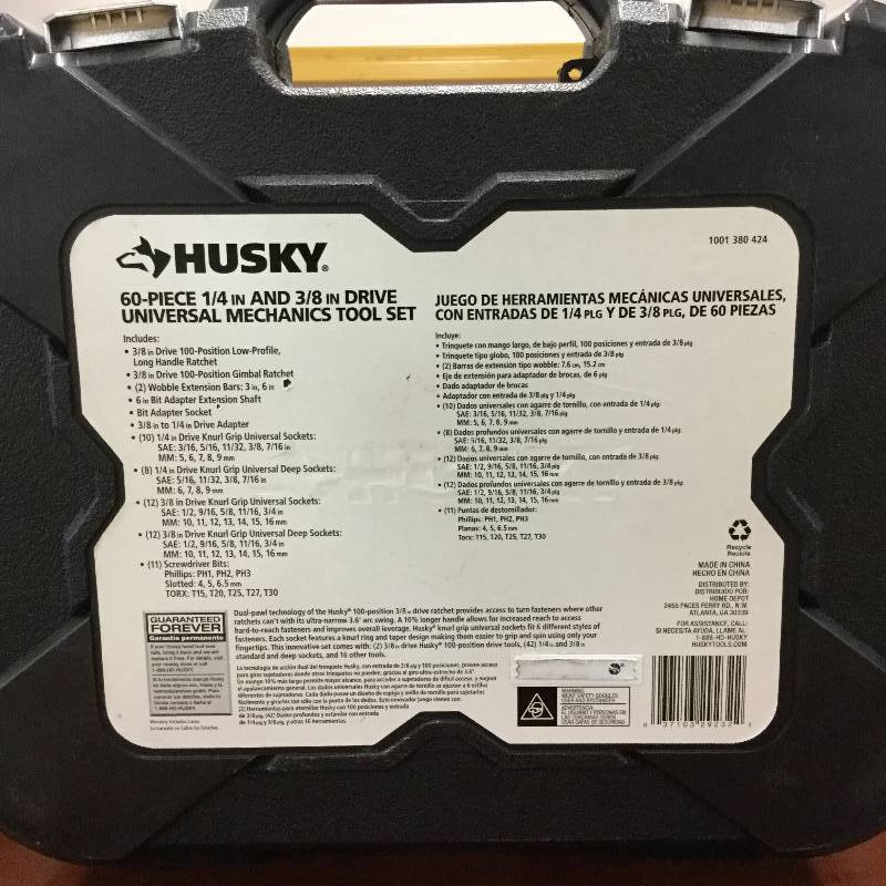 lot 11 image: Husky Universal Tool Mechanics Tool Set Missing wrench and couple bits
