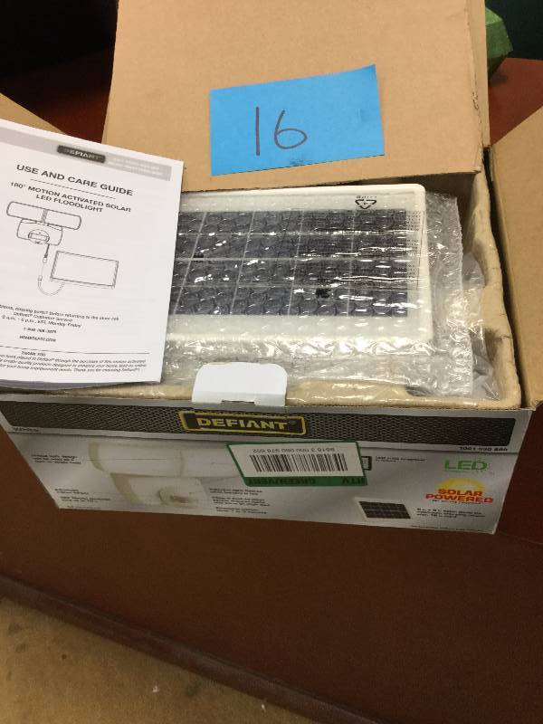 lot 16 image: Motion Security LED Light Solar Powered New