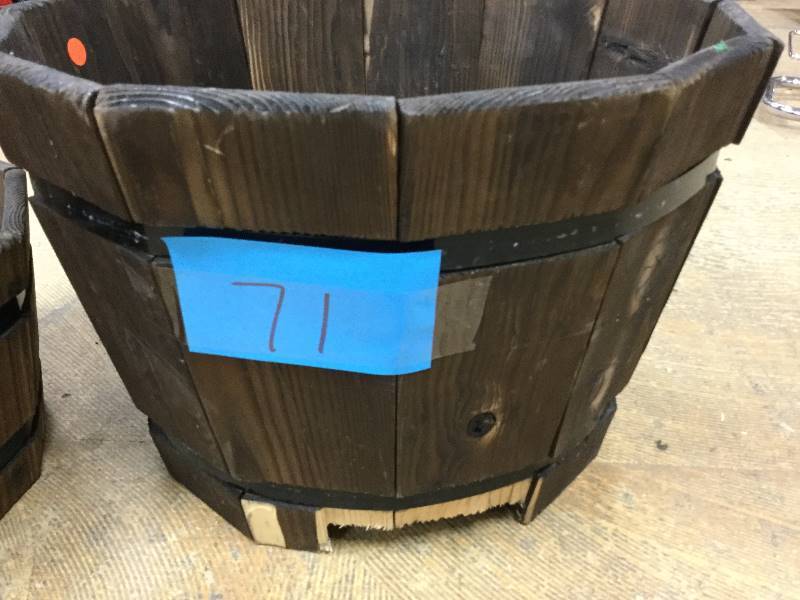 lot 71 image: Set of 2 Pennington Heartwood Barrel Tub