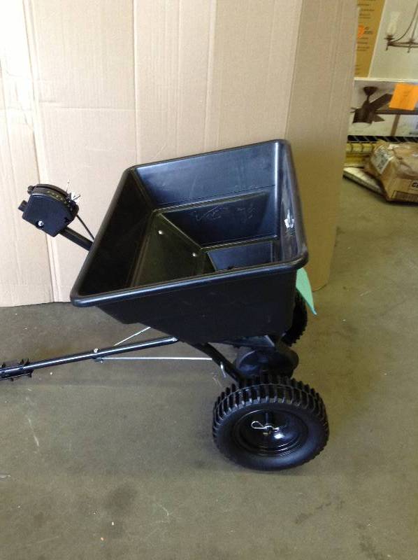 lot 113 image: AllFit Spreader