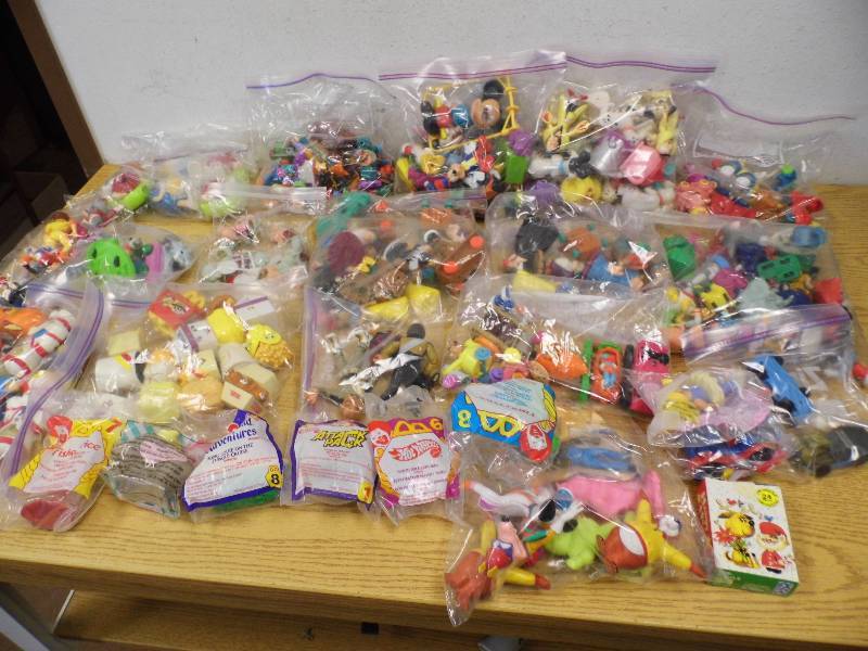 Hundreds of Toys