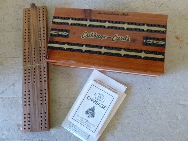 lot 37 image: Cribbage Boards