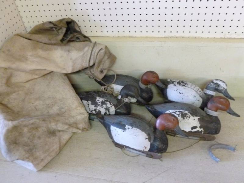 lot 41 image: Vintage Duck Decoys