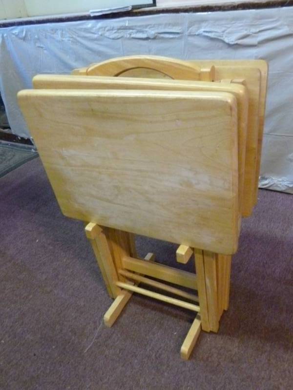 lot 43 image: T.V Tray Set