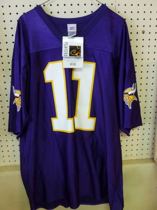 lot 107 image: Minnesota Vikings Jersey