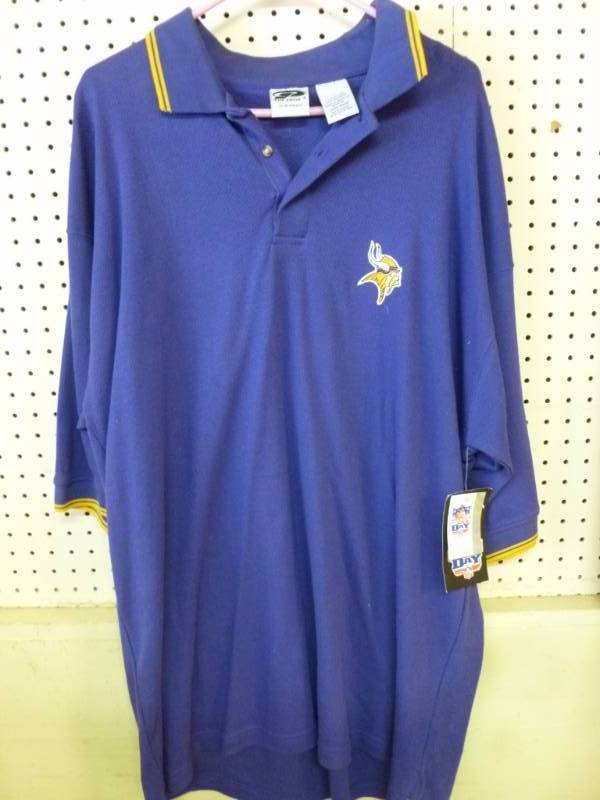 lot 111 image: Minnesota Vikings Clothes