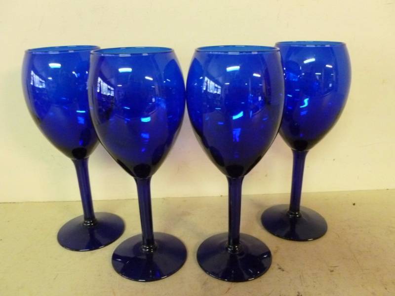 lot 133 image: Cobalt Blue Stemware