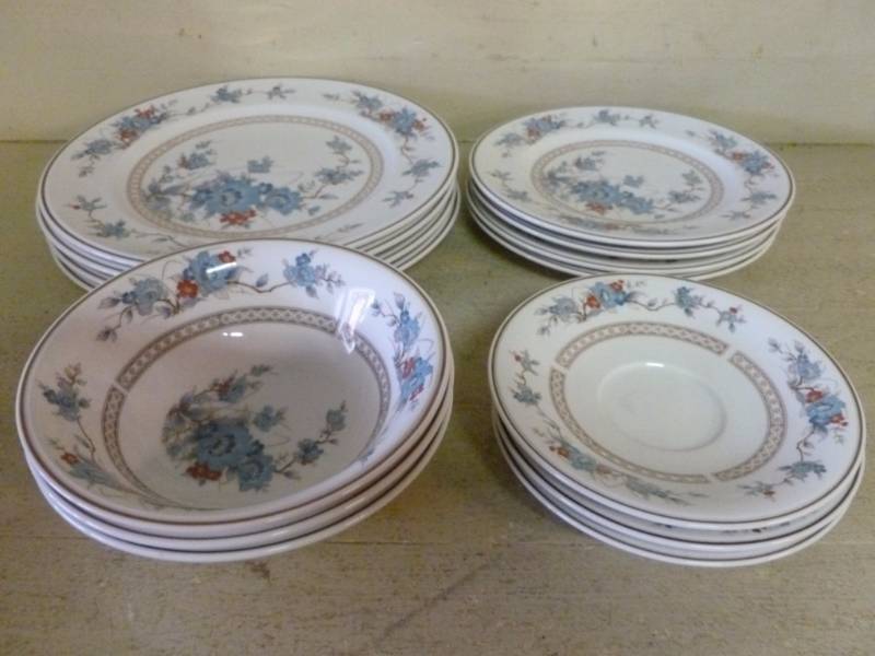 lot 162 image: Noritake Set