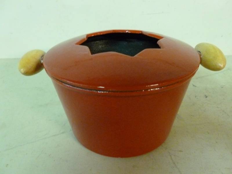 lot 225 image: Cast Iron Pan