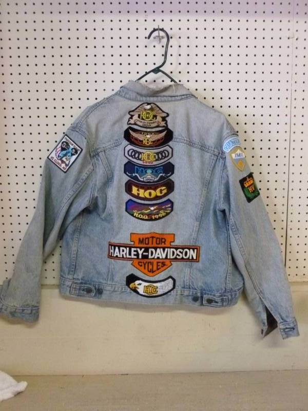 lot 253 image: Levi Jean Jacket