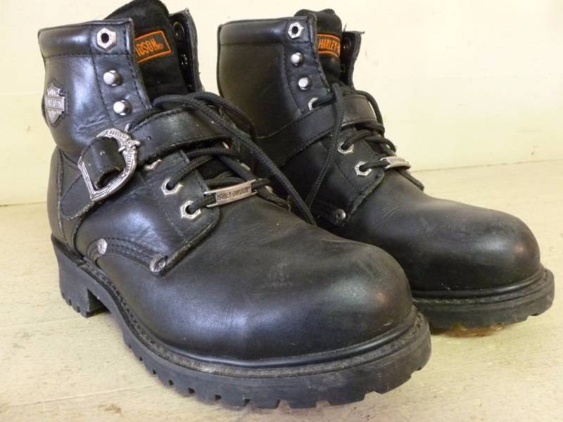 lot 254 image: Harley Davidson Boots