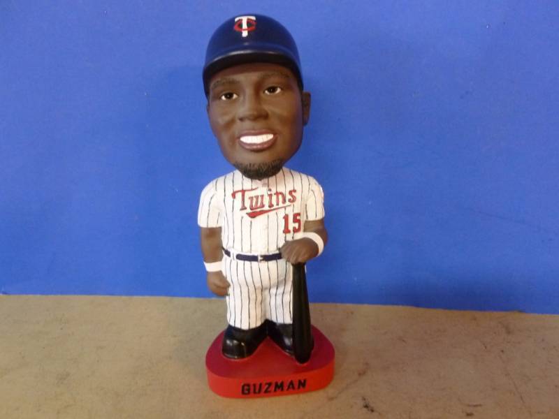lot 267 image: Minnesota Twins Collectible