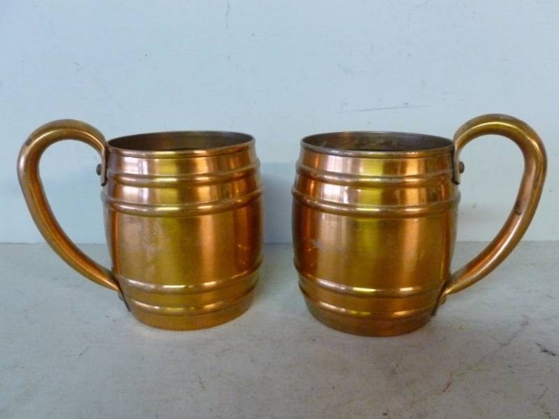 lot 271 image: Vintage Copper Mugs